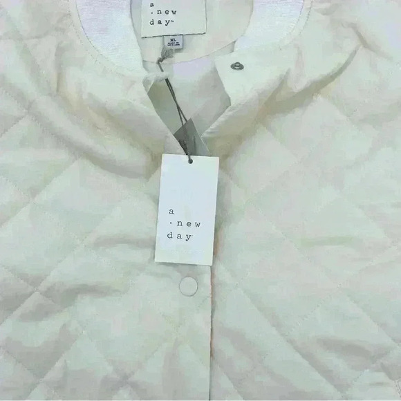 A new day Quilted Jacket Cream Size XL - Picture 8 of 16